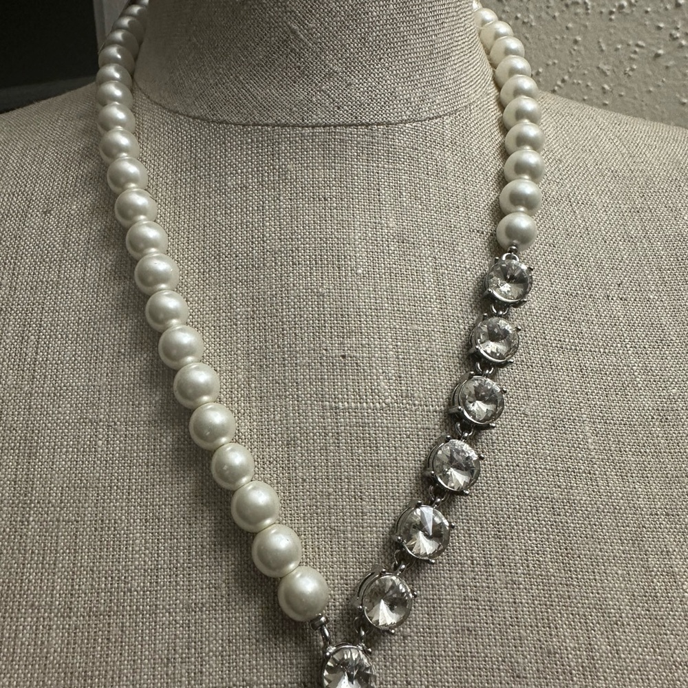 White House Black Market Pearl and Crystal Necklace and Bracelet